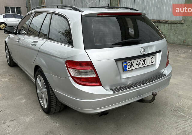 Серый Мерседес Ц-Класс, объемом двигателя 2.15 л и пробегом 333 тыс. км за 7300 $, фото 10 на Automoto.ua