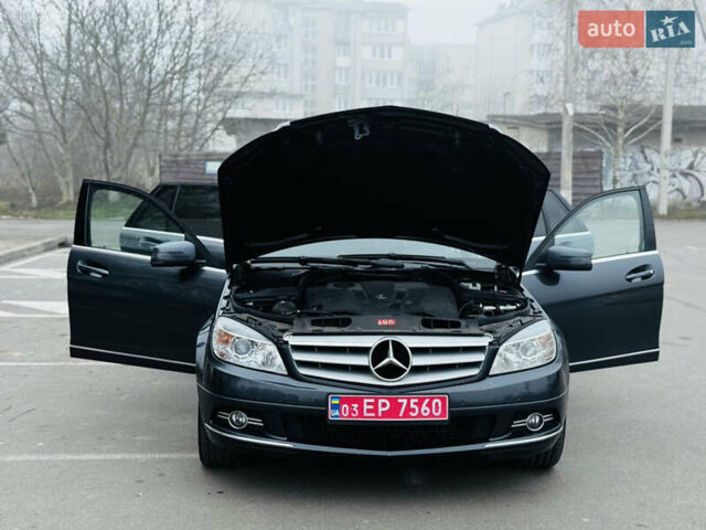 Серый Мерседес Ц-Класс, объемом двигателя 2.2 л и пробегом 304 тыс. км за 8700 $, фото 51 на Automoto.ua