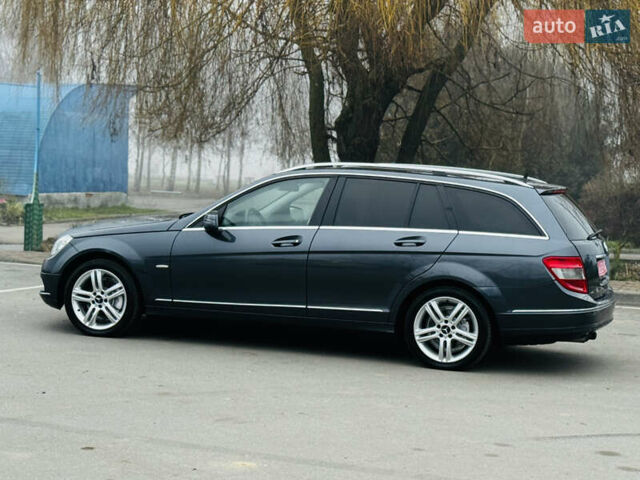 Серый Мерседес Ц-Класс, объемом двигателя 2.2 л и пробегом 304 тыс. км за 8700 $, фото 10 на Automoto.ua
