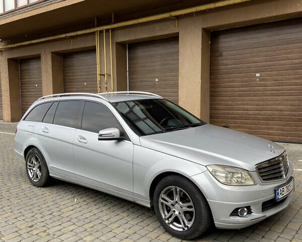 Сірий Мерседес Ц-Клас, об'ємом двигуна 2.2 л та пробігом 276 тис. км за 7700 $, фото 1 на Automoto.ua