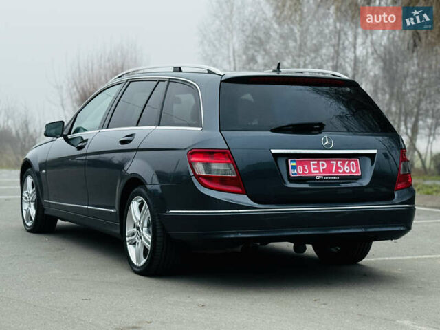 Серый Мерседес Ц-Класс, объемом двигателя 2.2 л и пробегом 304 тыс. км за 8700 $, фото 19 на Automoto.ua