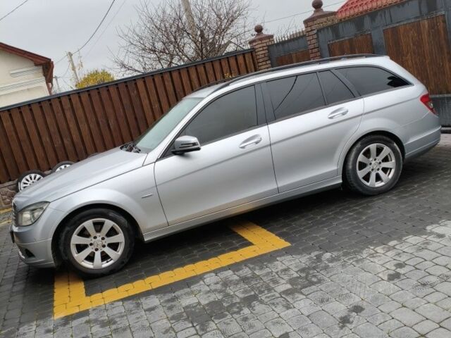 Сірий Мерседес Ц-Клас, об'ємом двигуна 2.1 л та пробігом 332 тис. км за 9200 $, фото 7 на Automoto.ua