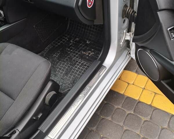 Сірий Мерседес Ц-Клас, об'ємом двигуна 2.2 л та пробігом 332 тис. км за 9200 $, фото 23 на Automoto.ua