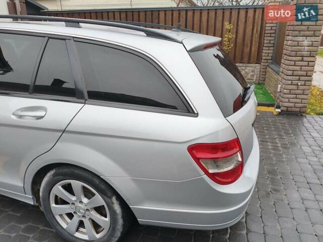 Сірий Мерседес Ц-Клас, об'ємом двигуна 2.2 л та пробігом 332 тис. км за 9200 $, фото 6 на Automoto.ua