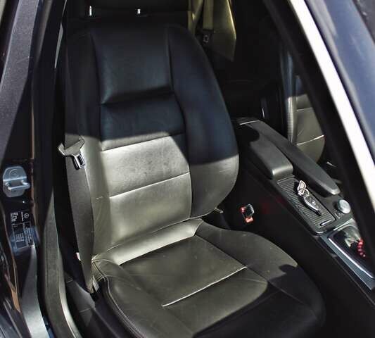 Серый Мерседес Ц-Класс, объемом двигателя 2.2 л и пробегом 250 тыс. км за 10000 $, фото 65 на Automoto.ua