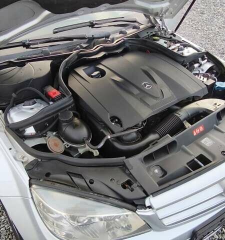 Серый Мерседес Ц-Класс, объемом двигателя 2.2 л и пробегом 449 тыс. км за 5300 $, фото 15 на Automoto.ua