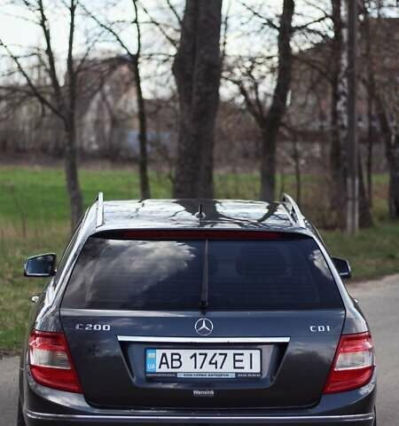 Серый Мерседес Ц-Класс, объемом двигателя 2.2 л и пробегом 250 тыс. км за 10000 $, фото 22 на Automoto.ua