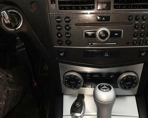 Сірий Мерседес Ц-Клас, об'ємом двигуна 2.99 л та пробігом 248 тис. км за 6700 $, фото 16 на Automoto.ua