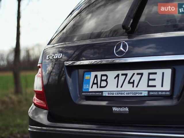 Серый Мерседес Ц-Класс, объемом двигателя 2.2 л и пробегом 250 тыс. км за 10000 $, фото 27 на Automoto.ua