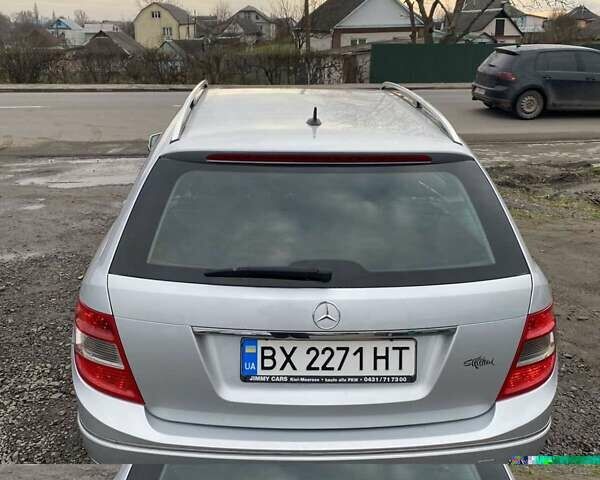 Серый Мерседес Ц-Класс, объемом двигателя 1.8 л и пробегом 250 тыс. км за 10200 $, фото 7 на Automoto.ua