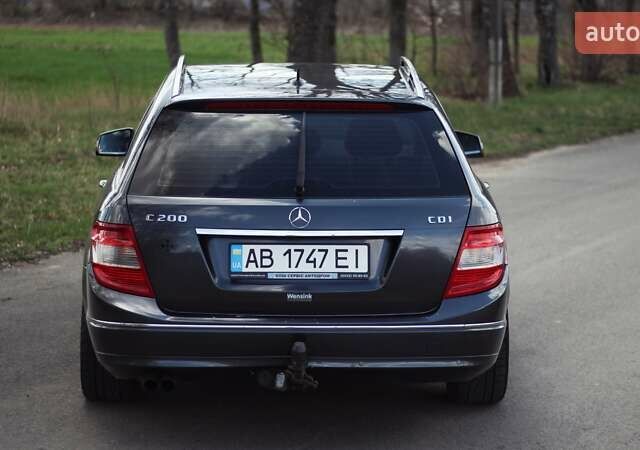 Серый Мерседес Ц-Класс, объемом двигателя 2.2 л и пробегом 250 тыс. км за 10000 $, фото 19 на Automoto.ua