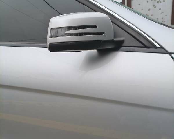 Сірий Мерседес Ц-Клас, об'ємом двигуна 2.2 л та пробігом 332 тис. км за 9200 $, фото 3 на Automoto.ua