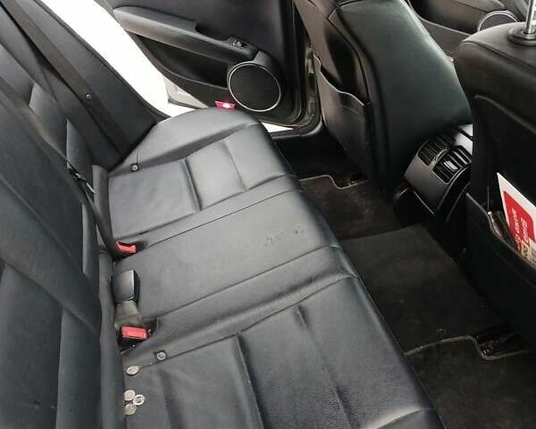 Сірий Мерседес Ц-Клас, об'ємом двигуна 2.99 л та пробігом 248 тис. км за 6700 $, фото 25 на Automoto.ua