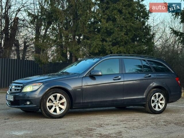 Серый Мерседес Ц-Класс, объемом двигателя 2.2 л и пробегом 383 тыс. км за 7350 $, фото 6 на Automoto.ua