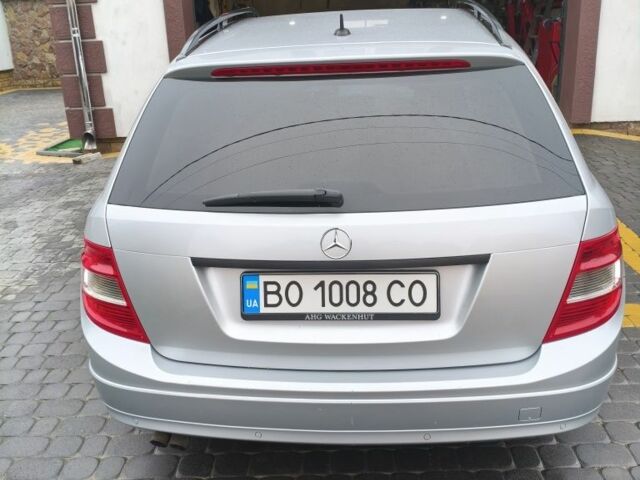 Сірий Мерседес Ц-Клас, об'ємом двигуна 2.1 л та пробігом 332 тис. км за 9200 $, фото 3 на Automoto.ua