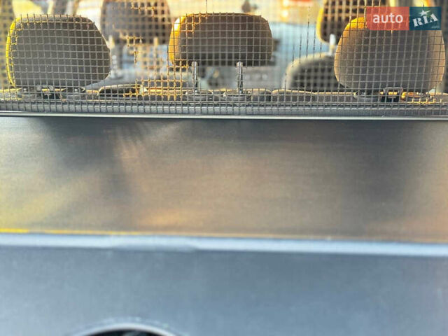 Серый Мерседес Ц-Класс, объемом двигателя 2.2 л и пробегом 327 тыс. км за 9100 $, фото 29 на Automoto.ua