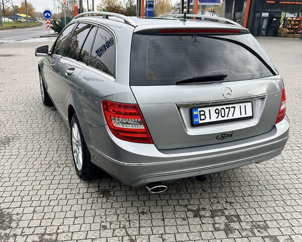 Сірий Мерседес Ц-Клас, об'ємом двигуна 2.14 л та пробігом 305 тис. км за 10400 $, фото 14 на Automoto.ua