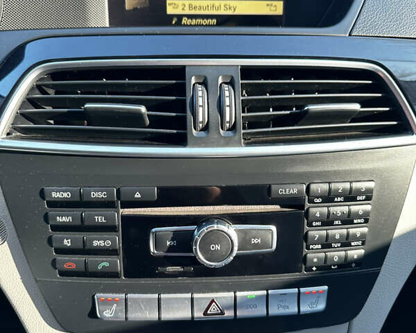 Серый Мерседес Ц-Класс, объемом двигателя 2.2 л и пробегом 350 тыс. км за 11999 $, фото 14 на Automoto.ua