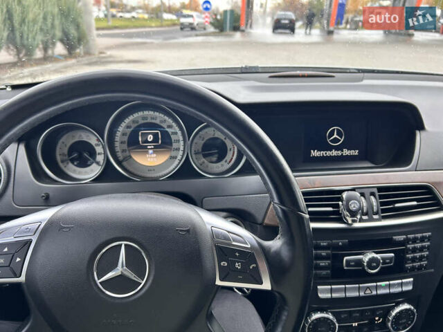 Сірий Мерседес Ц-Клас, об'ємом двигуна 2.14 л та пробігом 305 тис. км за 10400 $, фото 30 на Automoto.ua