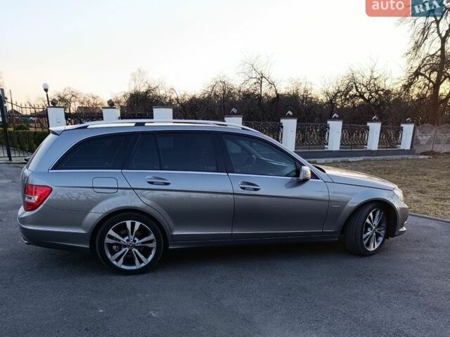 Сірий Мерседес Ц-Клас, об'ємом двигуна 3 л та пробігом 279 тис. км за 13600 $, фото 10 на Automoto.ua