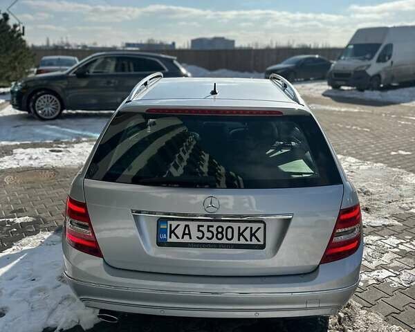 Серый Мерседес Ц-Класс, объемом двигателя 2.14 л и пробегом 280 тыс. км за 10550 $, фото 5 на Automoto.ua