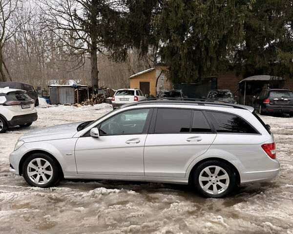 Серый Мерседес Ц-Класс, объемом двигателя 2.14 л и пробегом 341 тыс. км за 9900 $, фото 5 на Automoto.ua