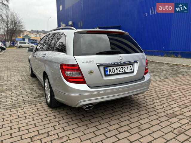 Сірий Мерседес Ц-Клас, об'ємом двигуна 2.14 л та пробігом 313 тис. км за 9950 $, фото 3 на Automoto.ua