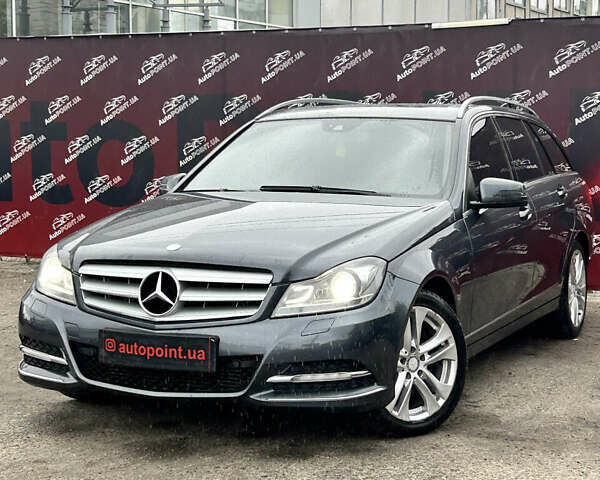 Мерседес Ц-Клас 2012 у Сумах на Automoto.ua Сірий Мерседес Ц-Клас, об'ємом двигуна 2.99 л та пробігом 366 тис. км за 12700 $, фото 2 на Automoto.ua