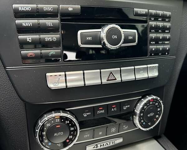 Сірий Мерседес Ц-Клас, об'ємом двигуна 2.99 л та пробігом 366 тис. км за 12700 $, фото 14 на Automoto.ua