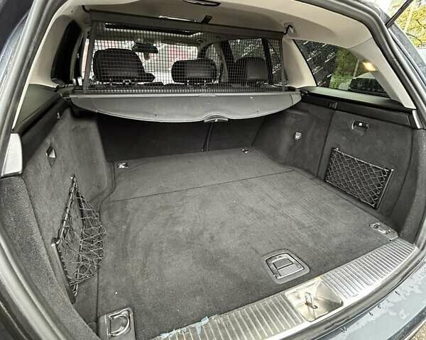 Сірий Мерседес Ц-Клас, об'ємом двигуна 2.99 л та пробігом 366 тис. км за 12700 $, фото 11 на Automoto.ua