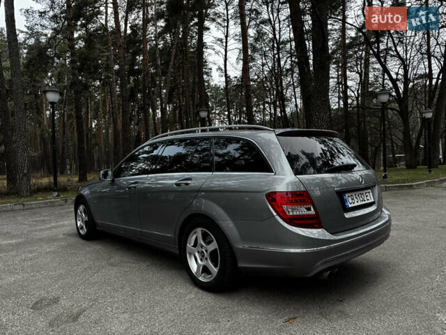 Сірий Мерседес Ц-Клас, об'ємом двигуна 2.2 л та пробігом 288 тис. км за 10800 $, фото 6 на Automoto.ua