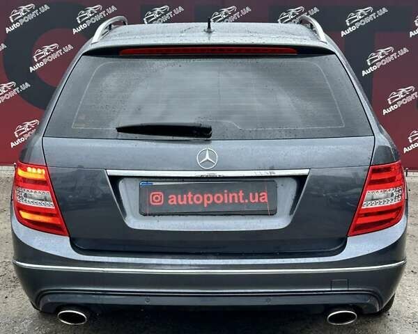 Мерседес Ц-Клас 2012 у Сумах на Automoto.ua Сірий Мерседес Ц-Клас, об'ємом двигуна 2.99 л та пробігом 366 тис. км за 12700 $, фото 8 на Automoto.ua
