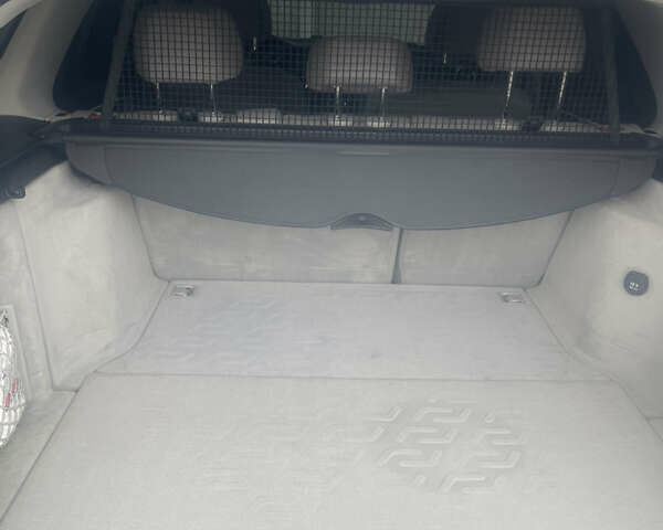 Сірий Мерседес Ц-Клас, об'ємом двигуна 2.15 л та пробігом 304 тис. км за 12000 $, фото 23 на Automoto.ua