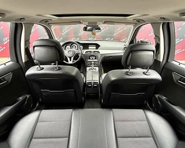 Сірий Мерседес Ц-Клас, об'ємом двигуна 2.99 л та пробігом 366 тис. км за 12700 $, фото 29 на Automoto.ua