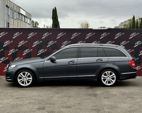 Сірий Мерседес Ц-Клас, об'ємом двигуна 2.99 л та пробігом 366 тис. км за 12700 $, фото 4 на Automoto.ua