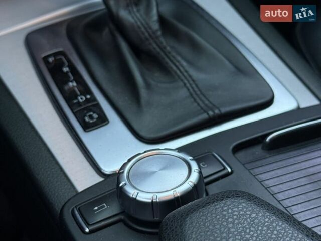 Серый Мерседес Ц-Класс, объемом двигателя 2.99 л и пробегом 372 тыс. км за 11999 $, фото 48 на Automoto.ua