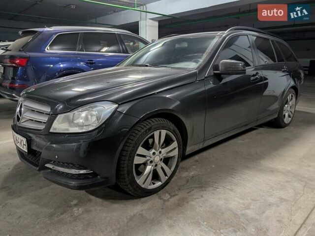 Серый Мерседес Ц-Класс, объемом двигателя 2.14 л и пробегом 210 тыс. км за 13000 $, фото 8 на Automoto.ua