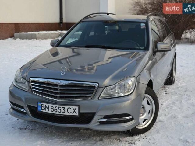 Сірий Мерседес Ц-Клас, об'ємом двигуна 2.14 л та пробігом 236 тис. км за 11200 $, фото 2 на Automoto.ua