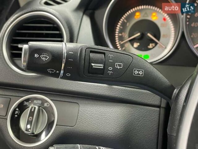 Сірий Мерседес Ц-Клас, об'ємом двигуна 2.14 л та пробігом 306 тис. км за 10490 $, фото 22 на Automoto.ua