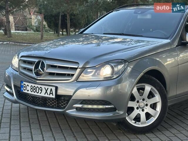Сірий Мерседес Ц-Клас, об'ємом двигуна 2.2 л та пробігом 250 тис. км за 12850 $, фото 49 на Automoto.ua