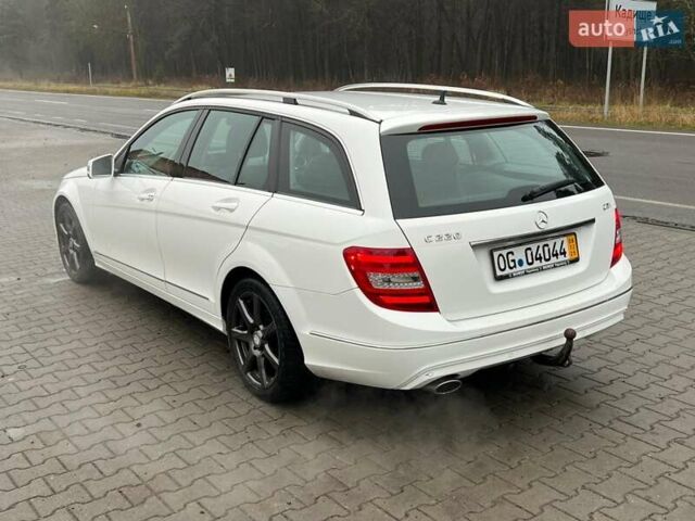 Серый Мерседес Ц-Класс, объемом двигателя 2.15 л и пробегом 265 тыс. км за 13500 $, фото 8 на Automoto.ua
