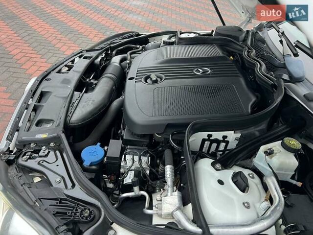 Серый Мерседес Ц-Класс, объемом двигателя 2.15 л и пробегом 265 тыс. км за 13500 $, фото 23 на Automoto.ua