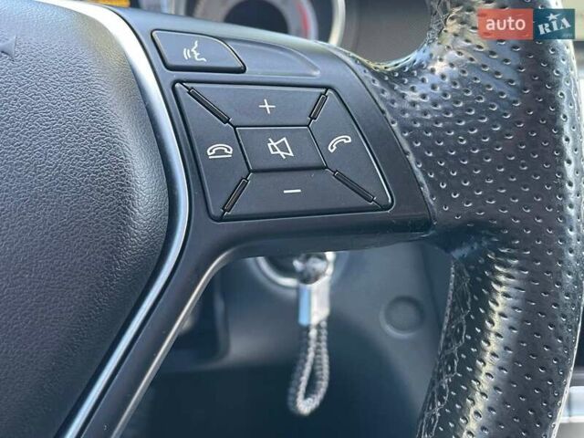 Серый Мерседес Ц-Класс, объемом двигателя 2.14 л и пробегом 306 тыс. км за 10490 $, фото 18 на Automoto.ua