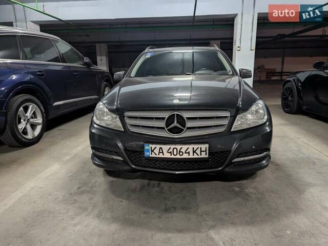 Серый Мерседес Ц-Класс, объемом двигателя 2.14 л и пробегом 210 тыс. км за 13000 $, фото 11 на Automoto.ua