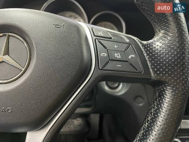 Серый Мерседес Ц-Класс, объемом двигателя 2.14 л и пробегом 306 тыс. км за 10490 $, фото 26 на Automoto.ua