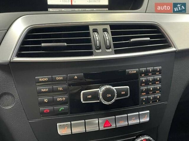 Сірий Мерседес Ц-Клас, об'ємом двигуна 2.14 л та пробігом 306 тис. км за 10490 $, фото 30 на Automoto.ua