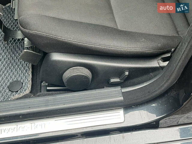 Серый Мерседес Ц-Класс, объемом двигателя 2.2 л и пробегом 208 тыс. км за 12890 $, фото 35 на Automoto.ua