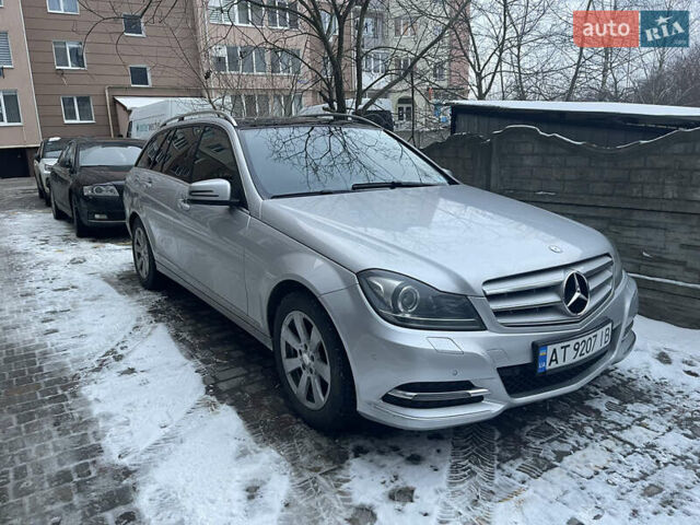 Сірий Мерседес Ц-Клас, об'ємом двигуна 2.14 л та пробігом 305 тис. км за 10999 $, фото 23 на Automoto.ua