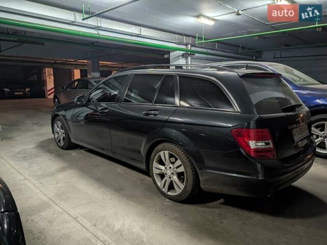 Серый Мерседес Ц-Класс, объемом двигателя 2.14 л и пробегом 210 тыс. км за 13000 $, фото 10 на Automoto.ua