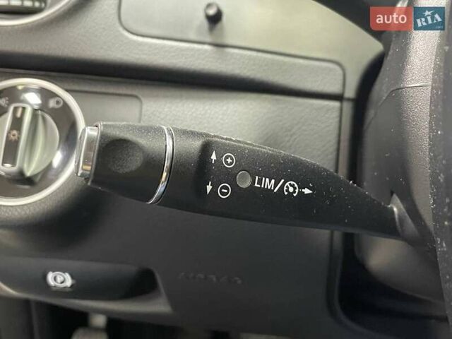 Сірий Мерседес Ц-Клас, об'ємом двигуна 2.14 л та пробігом 306 тис. км за 10490 $, фото 23 на Automoto.ua